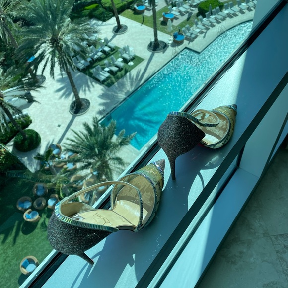 🛑 SOLD Christian Louboutin chiara Diams heels - Picture 4 of 13